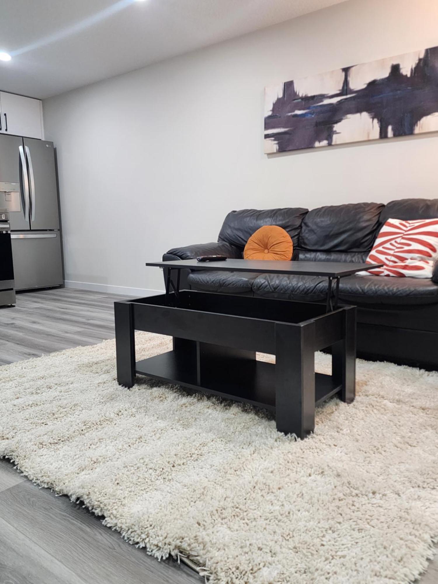 Apartamento Trendy 2-Bed Oasis Awaits! YYC Exterior foto