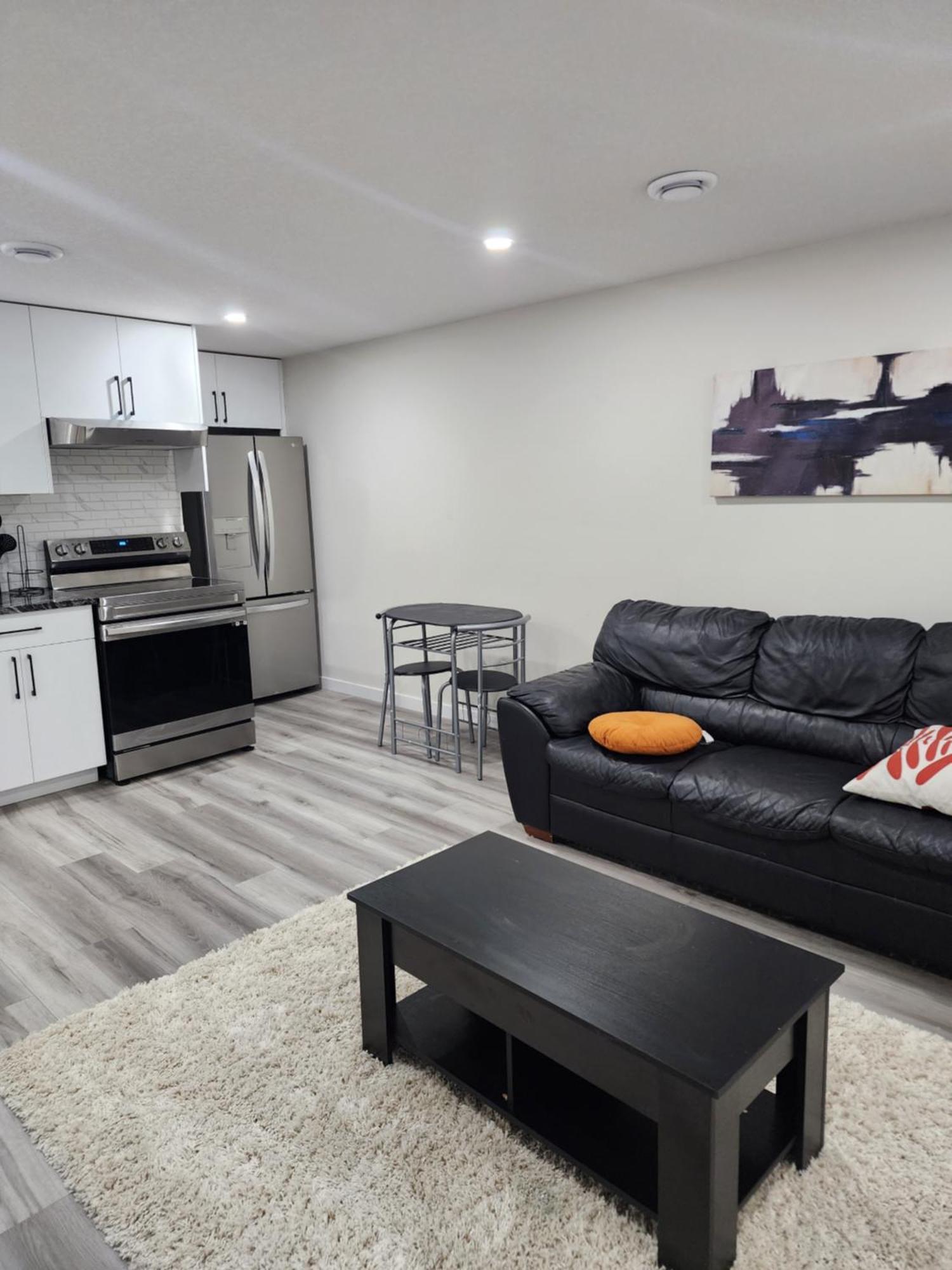 Apartamento Trendy 2-Bed Oasis Awaits! YYC Exterior foto