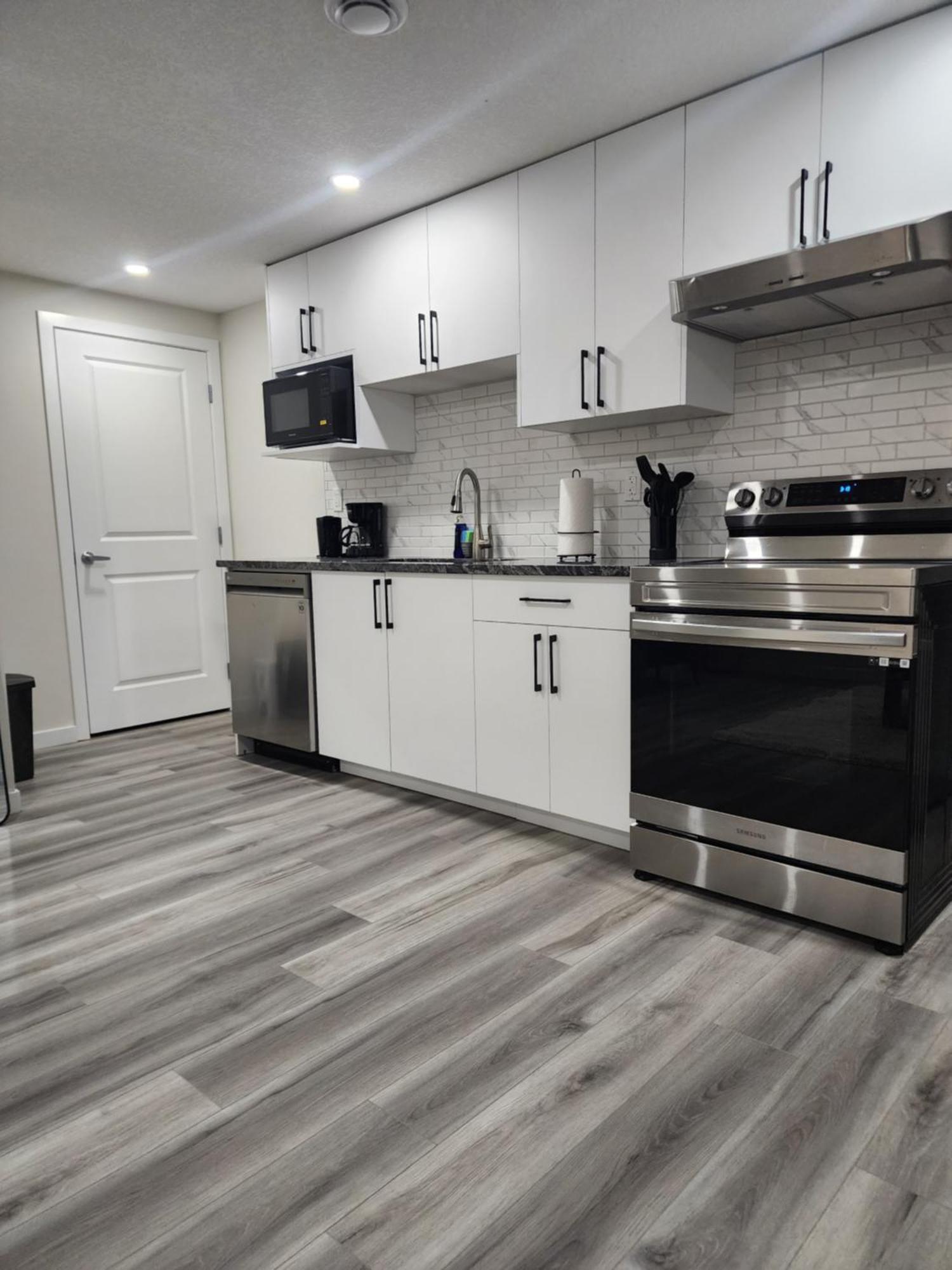 Apartamento Trendy 2-Bed Oasis Awaits! YYC Exterior foto